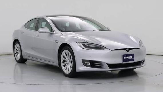 TESLA MODEL S 2018 5YJSA1E22JF237260 image